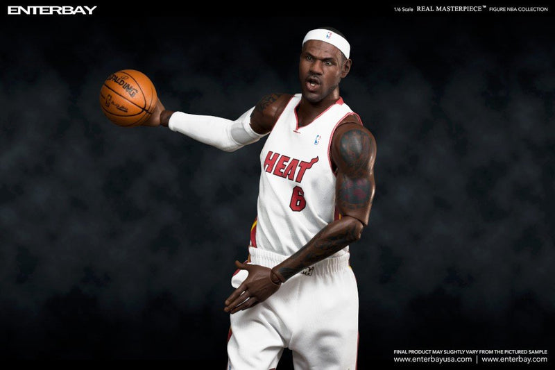 1/6 Real Masterpiece - NBA Collection LeBron James Scale Collectible Figure (with Extra Cleveland no.23 Red Jersey)